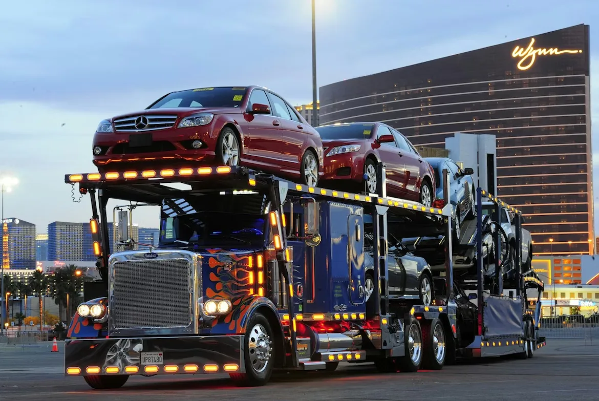 Auto transport phoenix to las vegas route logistics and carrier networks with National Auto Transport