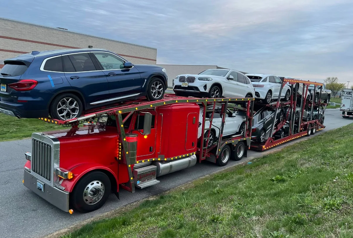 Professional who should choose open carrier transport? — National Auto Transport